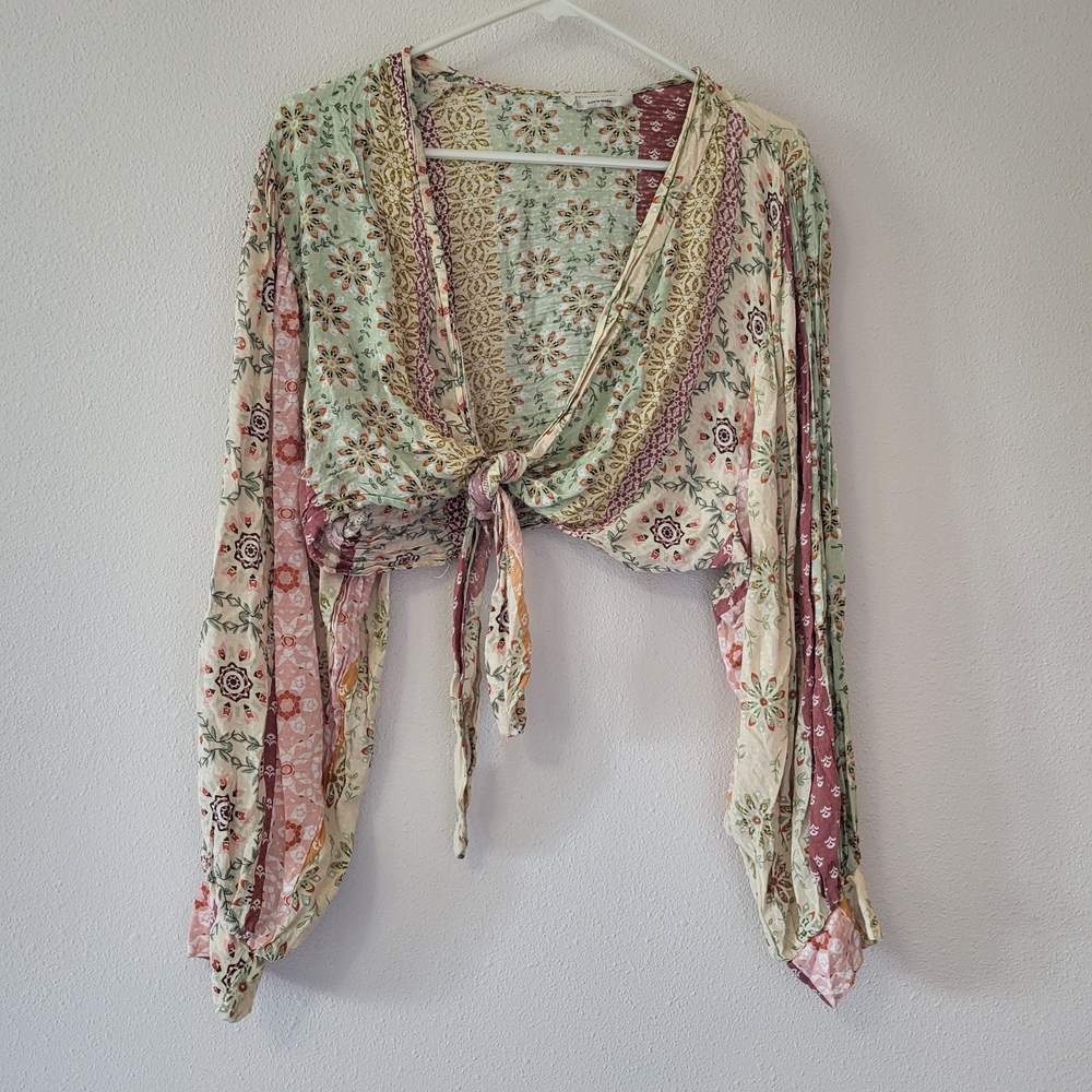 Boho Floral Tie-Front Crop Top - Sage & Rose